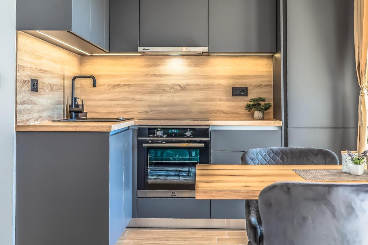 Apartmani Nikola Baška Voda Exterior foto