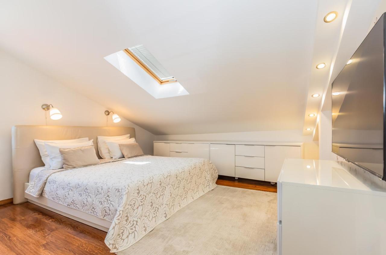 Apartmani Nikola Baška Voda Exterior foto