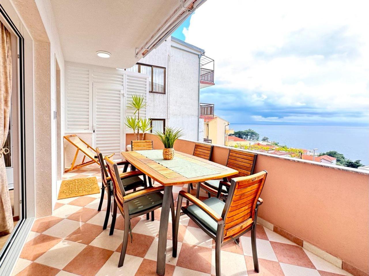 Apartmani Nikola Baška Voda Exterior foto